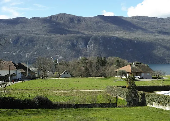 La Grange Du Du Bourget Casa de Férias Brison-Saint-Innocent